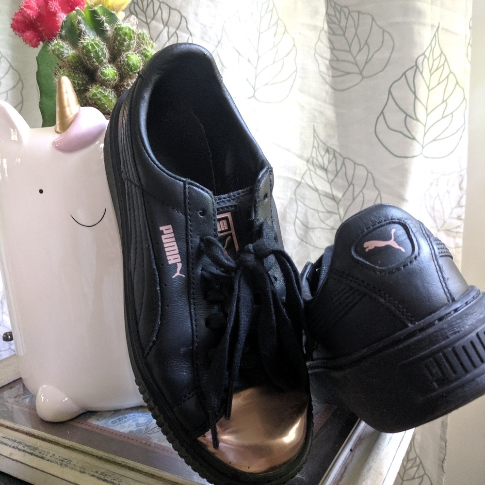 Rosegold pumas, low platform